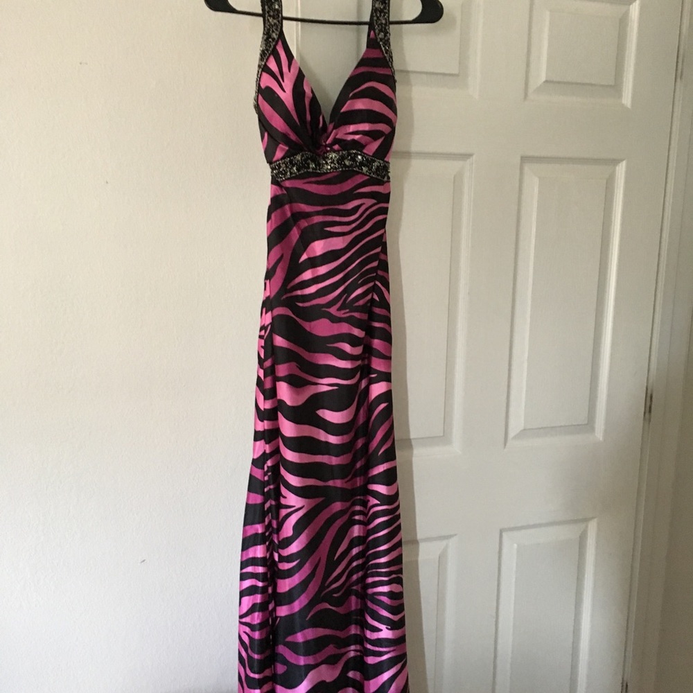 Formal size 4